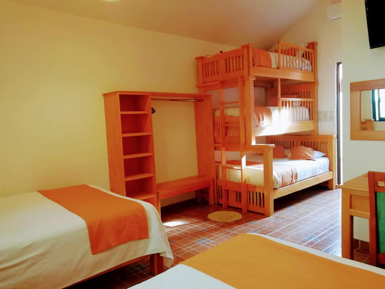 Hotel Real De Tx تيكيسكيابان المظهر الخارجي الصورة
